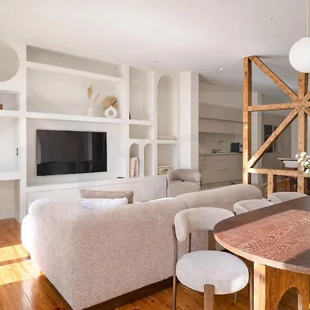 Sunny Architect 3 Bedrooms Center Апартаменты Лиссабон