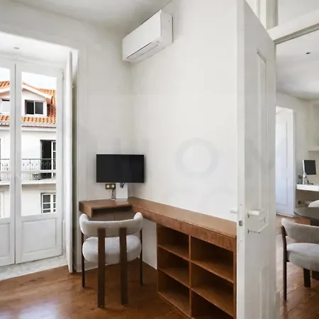 Sunny Architect 3 Bedrooms Center *
