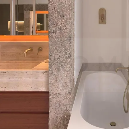 Sunny Architect 3 Bedrooms Center * Лиссабон