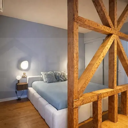 Sunny Architect 3 Bedrooms Center アパート リスボン
